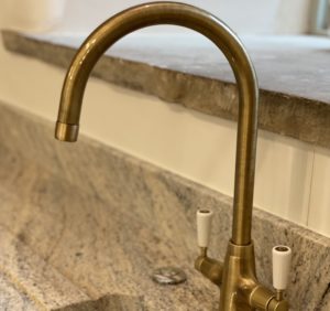 The Farmhouse kitchen sink