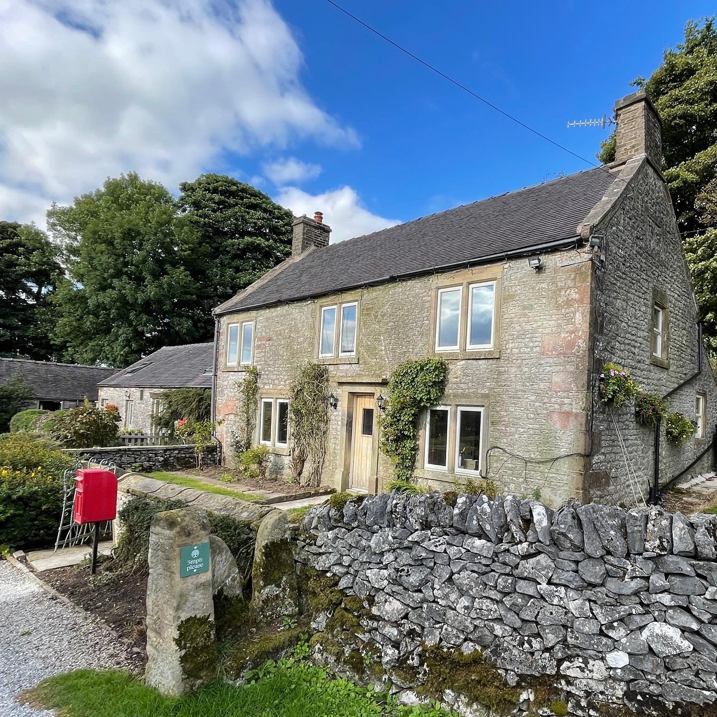 The Farmhouse At Wheeldon Trees