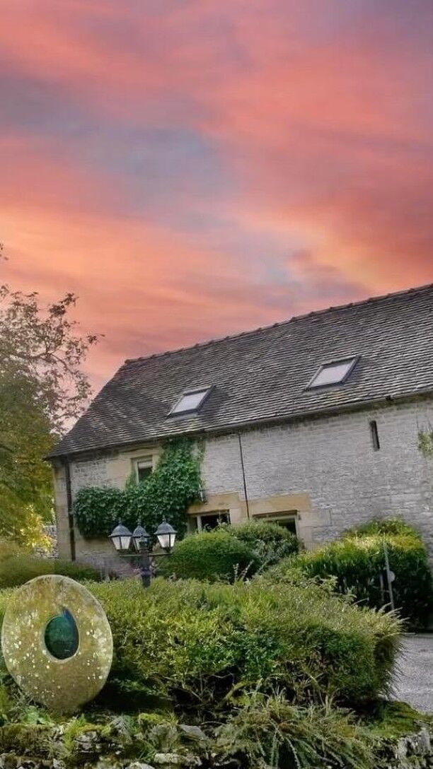 Ready to book your perfect autumn getaway? #peakdistrict #autumn #autumninengland #wheeldontrees #wheeldontreescottages #peakdistrictnationalpark #luxurycottages #cottageholidays #englishcountrycottages #englishcountryside #visitengland